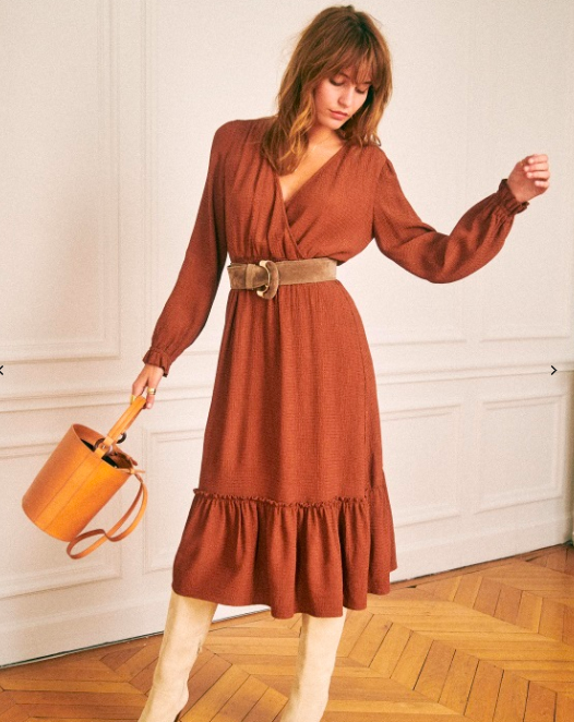 "French Fashion : Robe à volant couleur brune - Sézane"