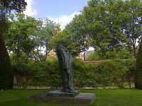 "Rodin museum 's garden in Paris"